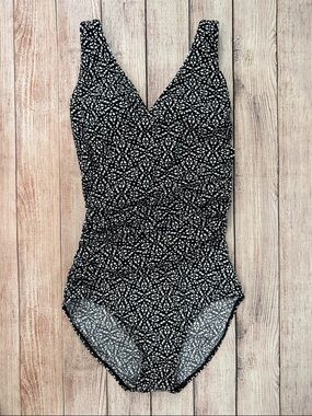 L.L. Bean Shaping Swimsuit 8L